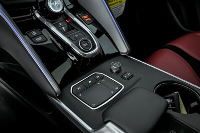 2025 Acura TLX SH-AWD w/A-SPEC   - Photo 37 - Joliet, IL 60435
