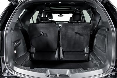 2018 Ford Explorer Platinum   - Photo 16 - Joliet, IL 60435