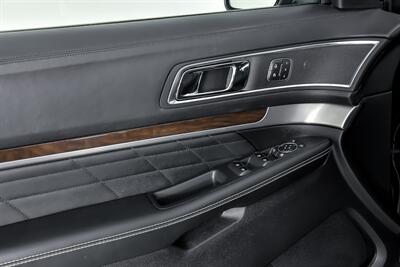2018 Ford Explorer Platinum   - Photo 18 - Joliet, IL 60435