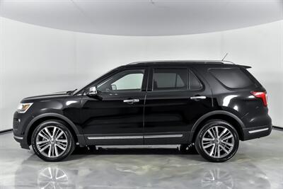 2018 Ford Explorer Platinum   - Photo 8 - Joliet, IL 60435