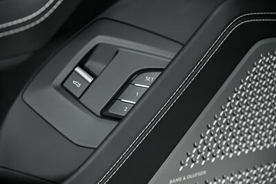 2024 Lamborghini Urus S-HUGE $292K MSRP- CPO UNTIL 4/2028! - Photo 18 - Joliet, IL 60435