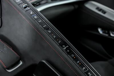 2023 Chevrolet Corvette Stingray 3LT   - Photo 38 - Joliet, IL 60435