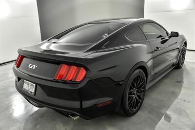 2017 Ford Mustang GT   - Photo 11 - Joliet, IL 60435