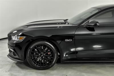 2017 Ford Mustang GT   - Photo 7 - Joliet, IL 60435