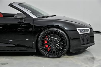 2017 Audi R8 5.2 quattro V10 Spyder   - Photo 15 - Joliet, IL 60435