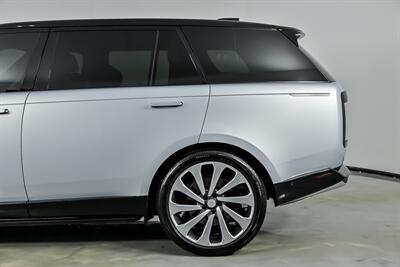 2025 Land Rover Range Rover P530 SE LWB   - Photo 9 - Joliet, IL 60435