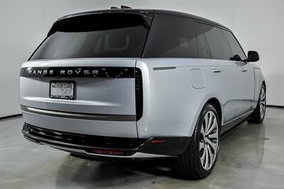 2025 Land Rover Range Rover P530 SE LWB   - Photo 12 - Joliet, IL 60435