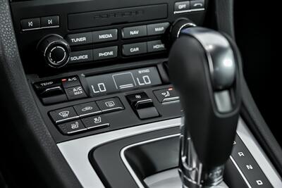 2024 Porsche 718 Cayman Style Edition   - Photo 34 - Joliet, IL 60435