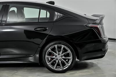 2021 Cadillac CT5-V   - Photo 9 - Joliet, IL 60435
