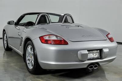 2005 Porsche Boxster   - Photo 10 - Joliet, IL 60435