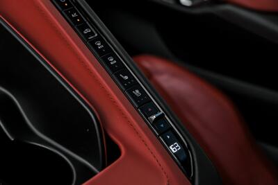 2021 Chevrolet Corvette Stingray 2LT   - Photo 40 - Joliet, IL 60435