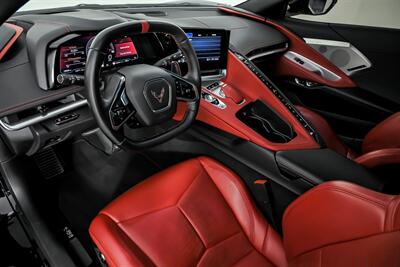 2021 Chevrolet Corvette Stingray 2LT   - Photo 23 - Joliet, IL 60435