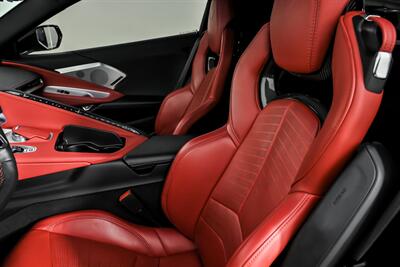 2021 Chevrolet Corvette Stingray 2LT   - Photo 25 - Joliet, IL 60435