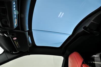 2021 Chevrolet Corvette Stingray 2LT   - Photo 42 - Joliet, IL 60435