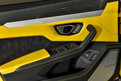 2022 Lamborghini Urus   - Photo 18 - Joliet, IL 60435