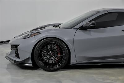 2024 Chevrolet Corvette Z06 3LZ   - Photo 7 - Joliet, IL 60435