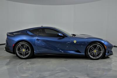 2019 Ferrari 812 Superfast   - Photo 14 - Joliet, IL 60435