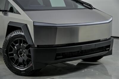 2024 Tesla Cybertruck   - Photo 3 - Joliet, IL 60435