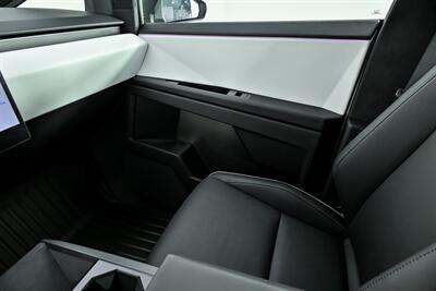 2024 Tesla Cybertruck   - Photo 38 - Joliet, IL 60435