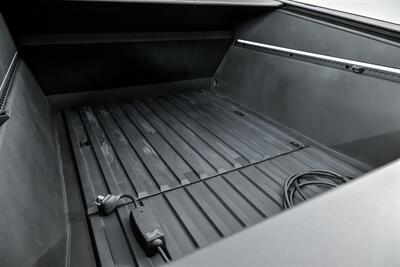 2024 Tesla Cybertruck   - Photo 16 - Joliet, IL 60435