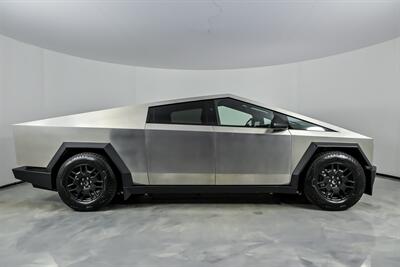 2024 Tesla Cybertruck   - Photo 14 - Joliet, IL 60435
