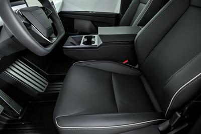 2024 Tesla Cybertruck   - Photo 20 - Joliet, IL 60435