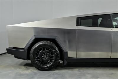 2024 Tesla Cybertruck   - Photo 13 - Joliet, IL 60435