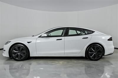 2022 Tesla Model S -WHITE ON WHITE!   - Photo 8 - Joliet, IL 60435