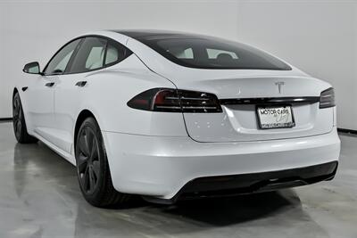 2022 Tesla Model S -WHITE ON WHITE!   - Photo 10 - Joliet, IL 60435