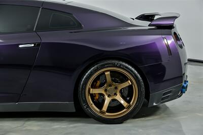 2015 Nissan GT-R Premium   - Photo 9 - Joliet, IL 60435