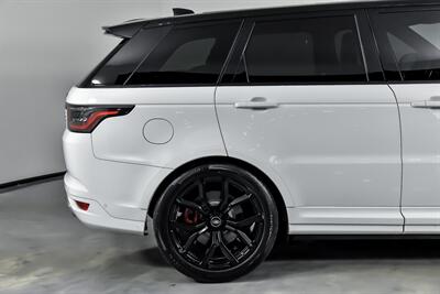 2018 Land Rover Range Rover Sport SVR   - Photo 13 - Joliet, IL 60435