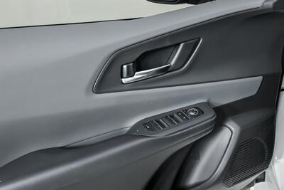 2023 Toyota Prius LE   - Photo 18 - Joliet, IL 60435