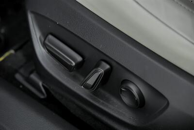 2023 Toyota Prius LE   - Photo 24 - Joliet, IL 60435
