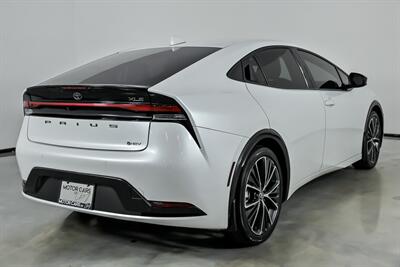 2023 Toyota Prius LE   - Photo 12 - Joliet, IL 60435