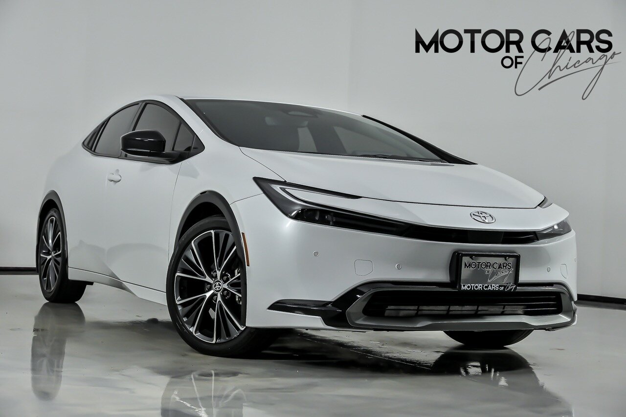2023 Toyota Prius XLE FWD's photo