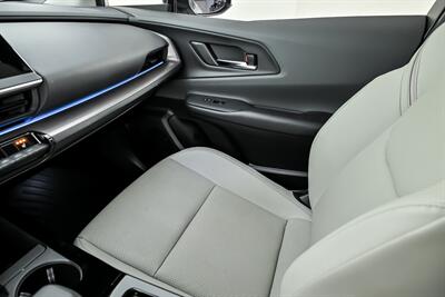 2023 Toyota Prius LE   - Photo 34 - Joliet, IL 60435