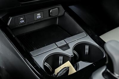2023 Toyota Prius LE   - Photo 32 - Joliet, IL 60435