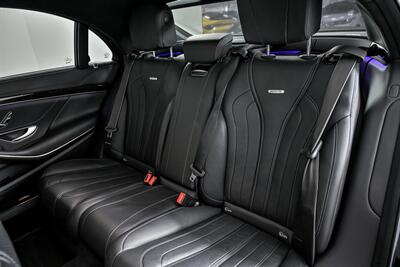 2018 Mercedes-Benz AMG S 63   - Photo 25 - Joliet, IL 60435