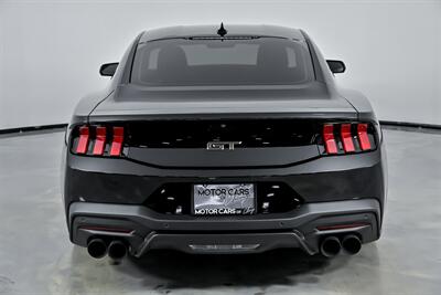 2024 Ford Mustang GT   - Photo 11 - Joliet, IL 60435