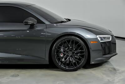 2017 Audi R8 5.2 quattro V10 Plus-EXHAUST-CARBON WING! - Photo 15 - Joliet, IL 60435