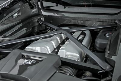 2017 Audi R8 5.2 quattro V10 Plus-EXHAUST-CARBON WING! - Photo 18 - Joliet, IL 60435