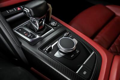 2017 Audi R8 5.2 quattro V10 Plus-EXHAUST-CARBON WING! - Photo 36 - Joliet, IL 60435