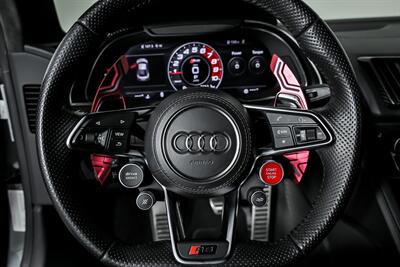 2017 Audi R8 5.2 quattro V10 Plus-EXHAUST-CARBON WING! - Photo 29 - Joliet, IL 60435