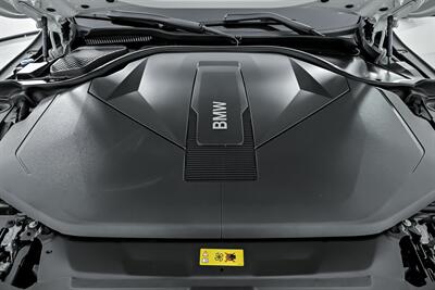 2025 BMW i5 xDrive40   - Photo 17 - Joliet, IL 60435