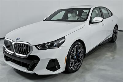 2025 BMW i5 xDrive40   - Photo 6 - Joliet, IL 60435