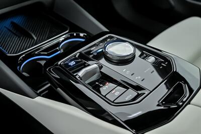 2025 BMW i5 xDrive40   - Photo 37 - Joliet, IL 60435
