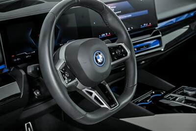 2025 BMW i5 xDrive40   - Photo 26 - Joliet, IL 60435