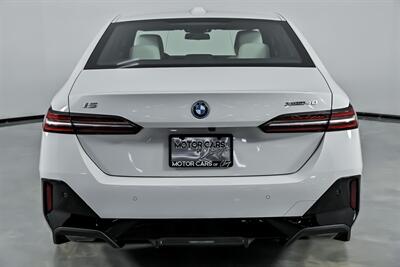 2025 BMW i5 xDrive40   - Photo 11 - Joliet, IL 60435