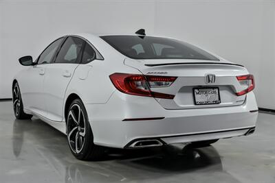 2021 Honda Accord Sport   - Photo 10 - Joliet, IL 60435