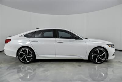 2021 Honda Accord Sport   - Photo 14 - Joliet, IL 60435